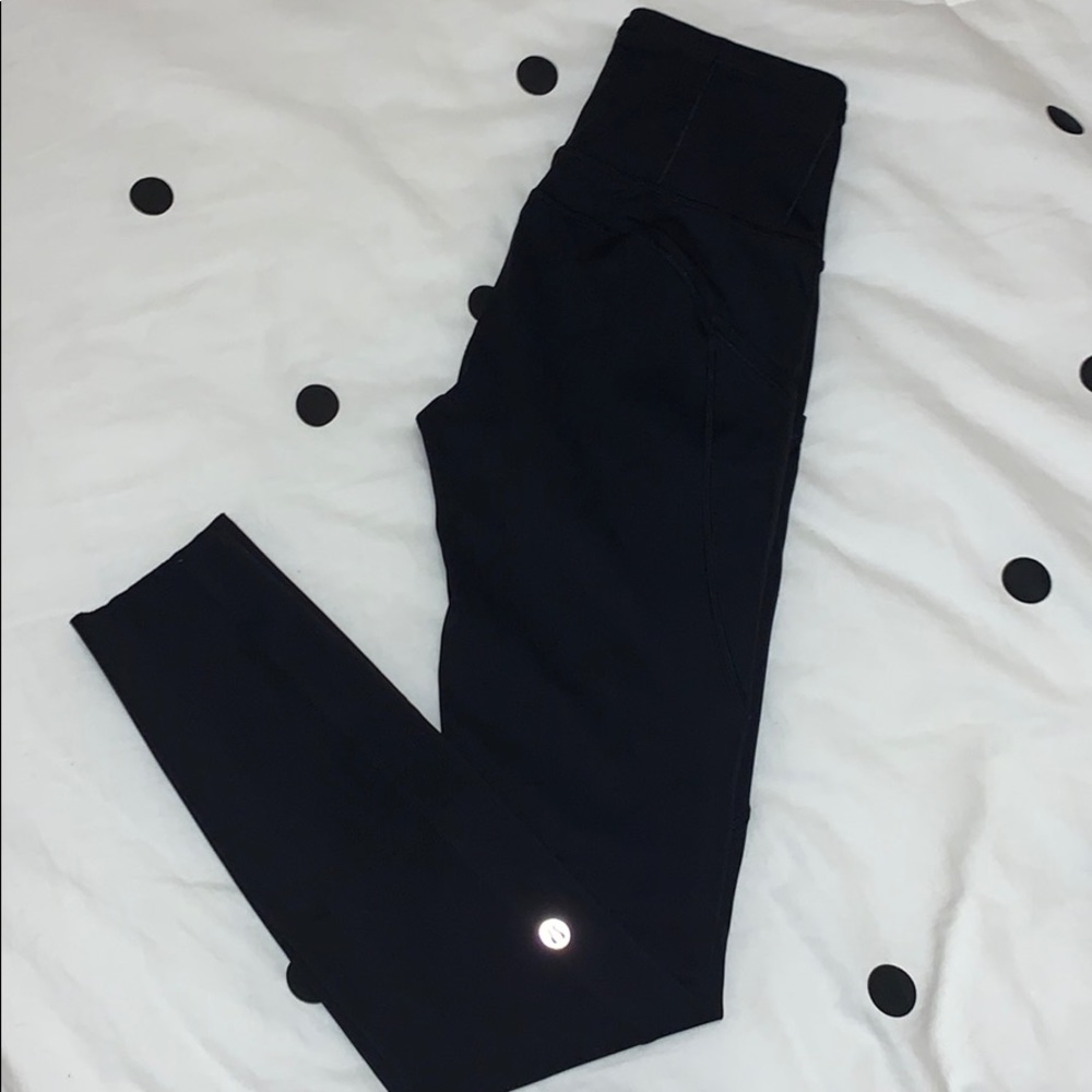 Black lululemon leggings